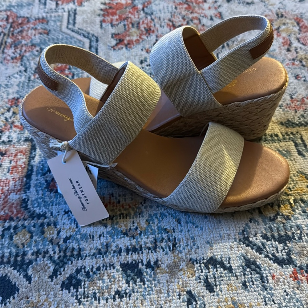Tommy Bahama Wedges Size 9